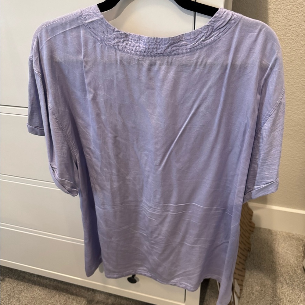 Daily Practice Lavender V-Neck Women's Top - Picture 3 of 3